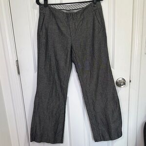 Gap Low Rise Flared Charcoal Grey Textured Pants - Size 6 Ankle